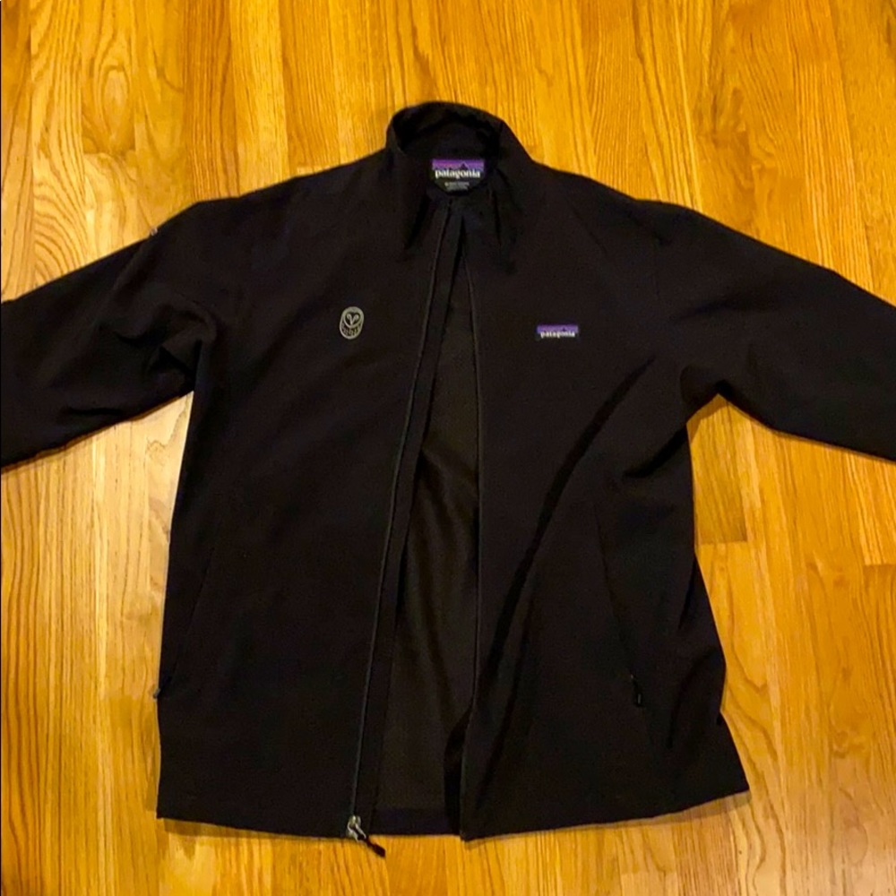 Patagonia weatherproof jacket